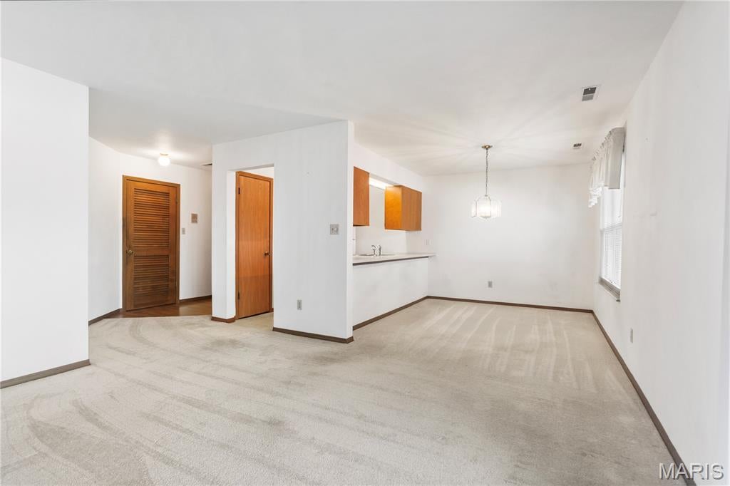 Sunridge Condo Ph Two - Residential
