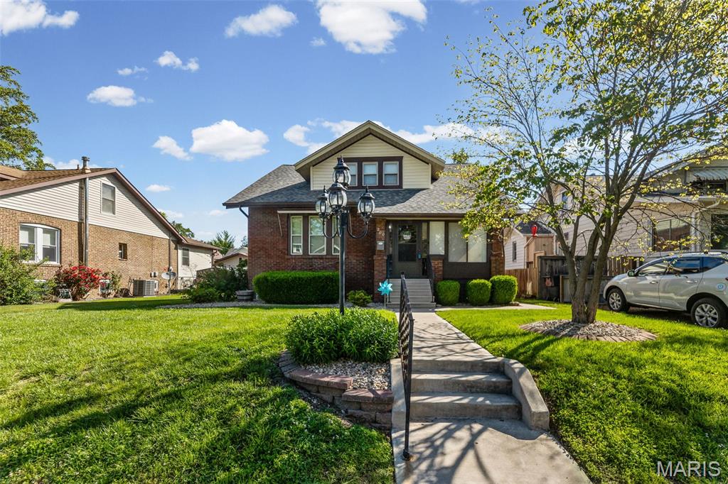 McKinzie Place - Residential