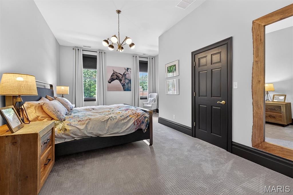 Lafayette Square - Residential
