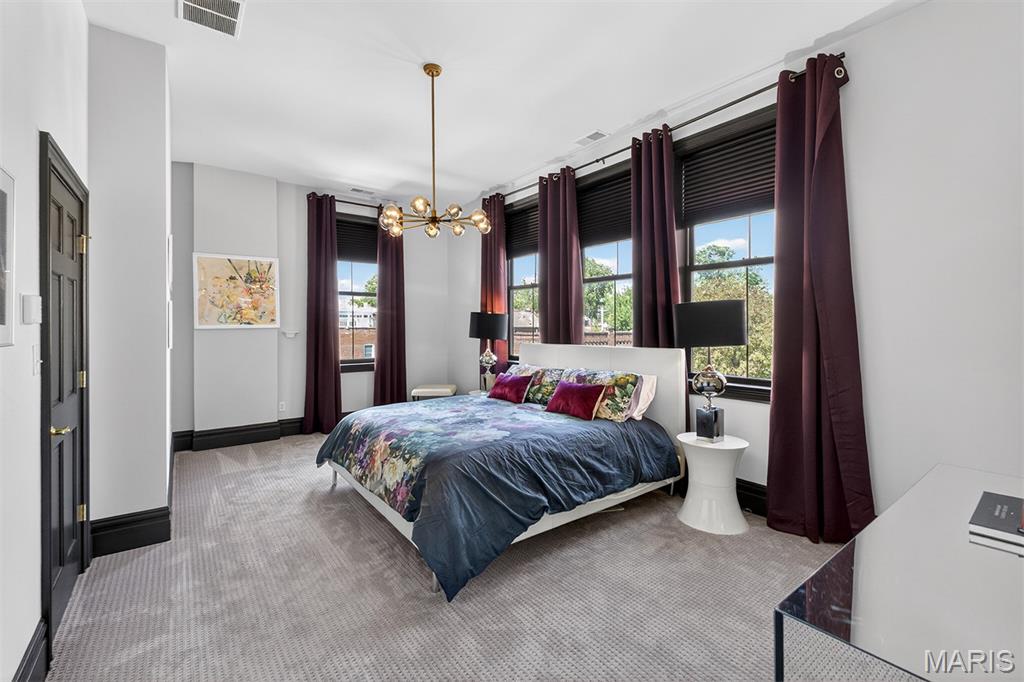 Lafayette Square - Residential