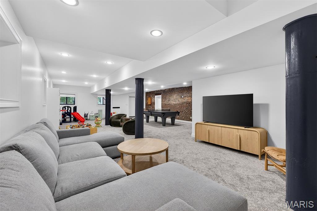 Lafayette Square - Residential