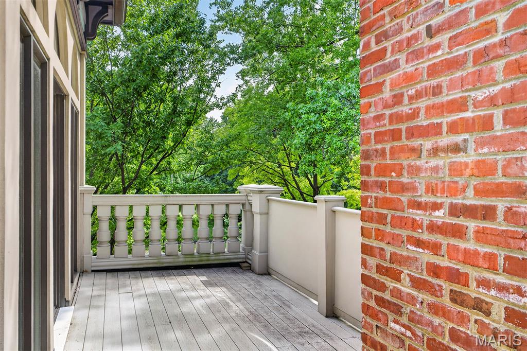 Lafayette Square - Residential