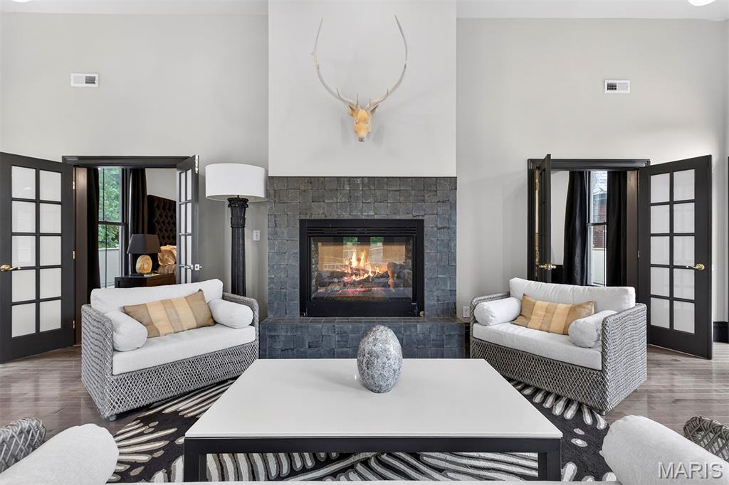 Lafayette Square - Residential