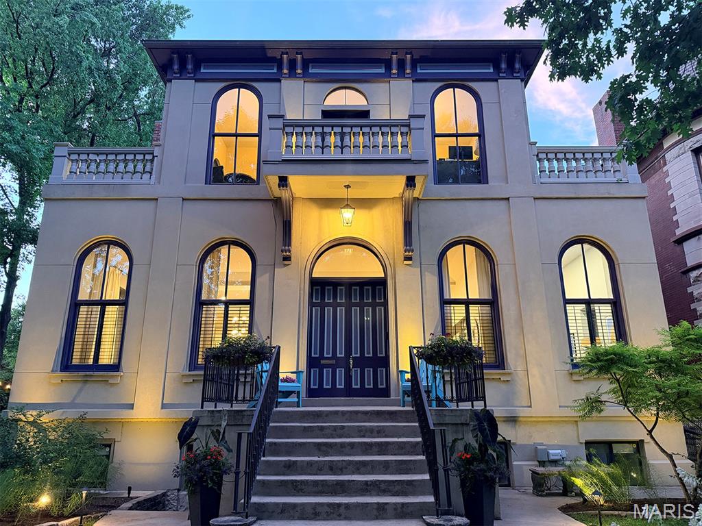 Lafayette Square - Residential