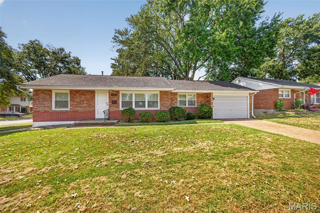 Discover the captivating single-family residence at 4036 Robert Avenue, built in 1954. This home offers timeless appeal, providing an exceptional canvas for your personal vision in a desirable location. This property invites you to envision your future within its welcoming walls. Schedule your private viewing and discover the possibilities this charming home holds.
