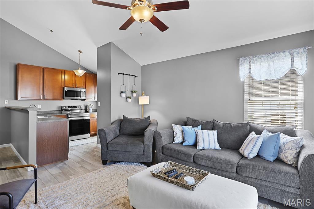 Springhurst Terrace #14 - Residential