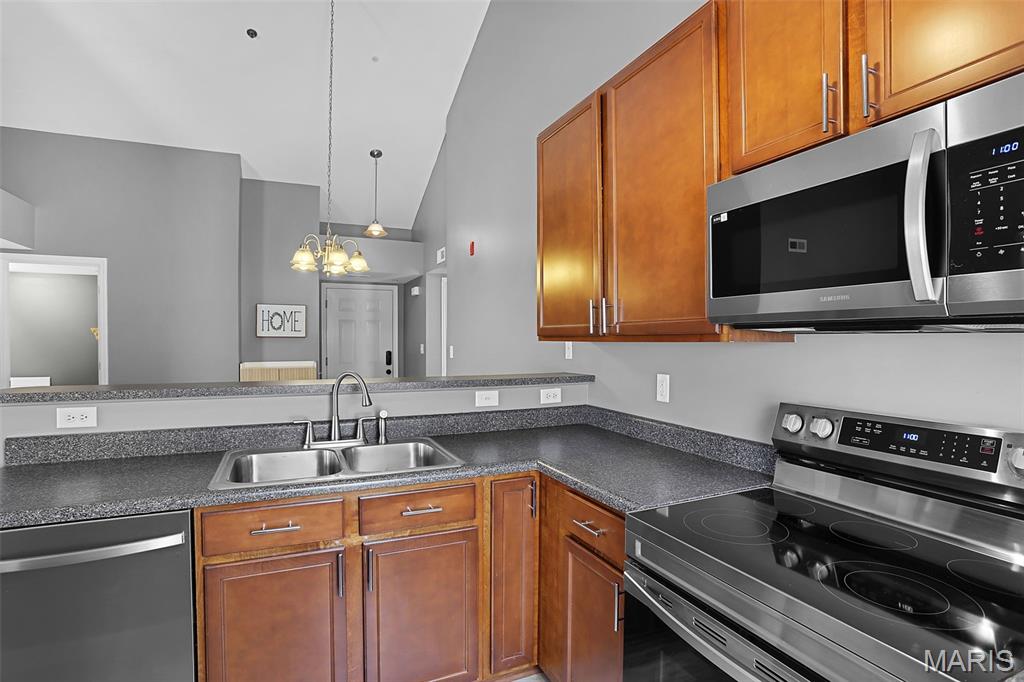 Springhurst Terrace #14 - Residential