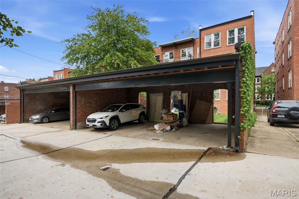 6306 Southwood Condo - Residential