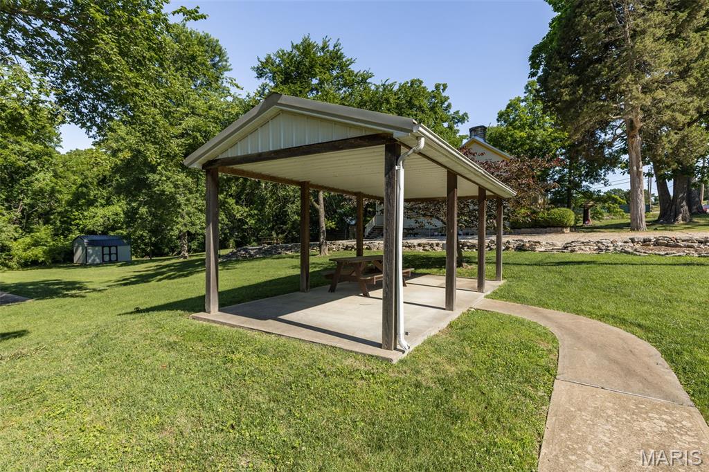 Jovette Terrace - Commercial Sale