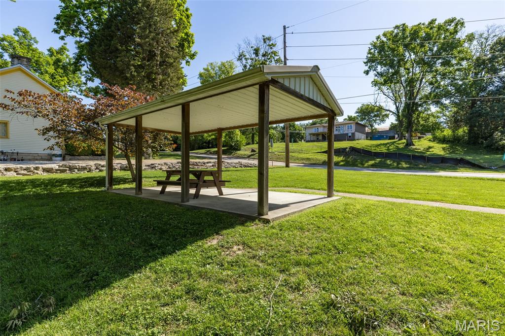 Jovette Terrace - Commercial Sale
