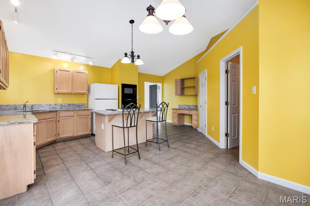 Estates At Arrowhead The - Residential