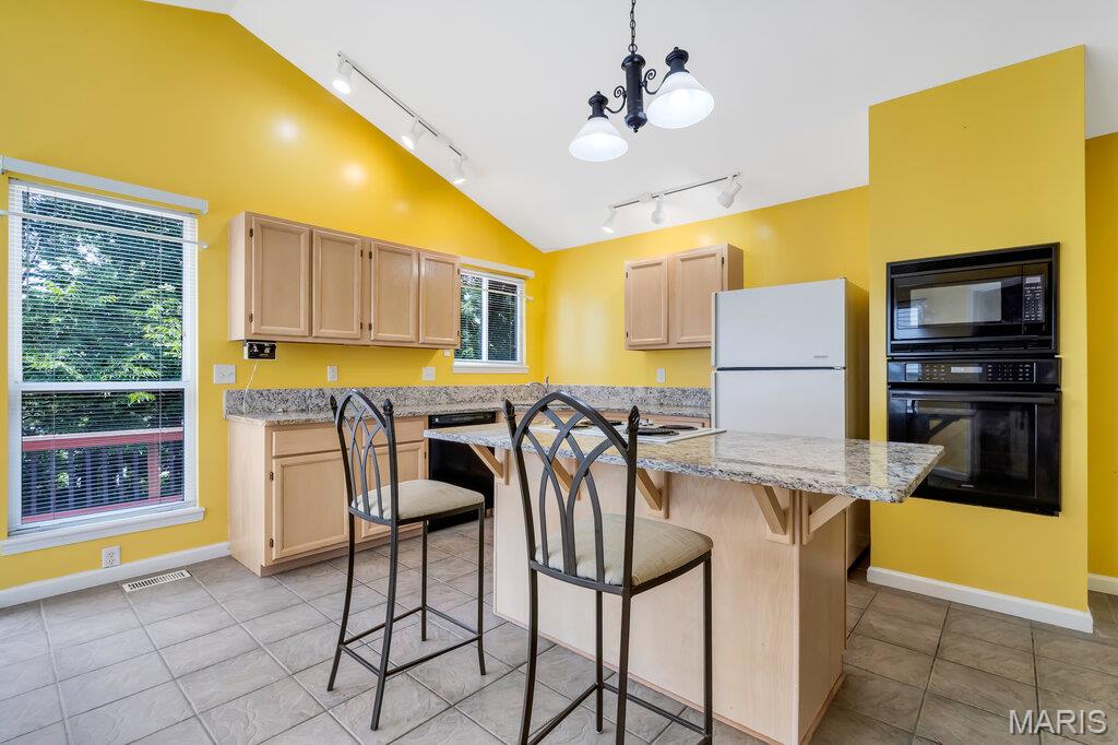Estates At Arrowhead The - Residential