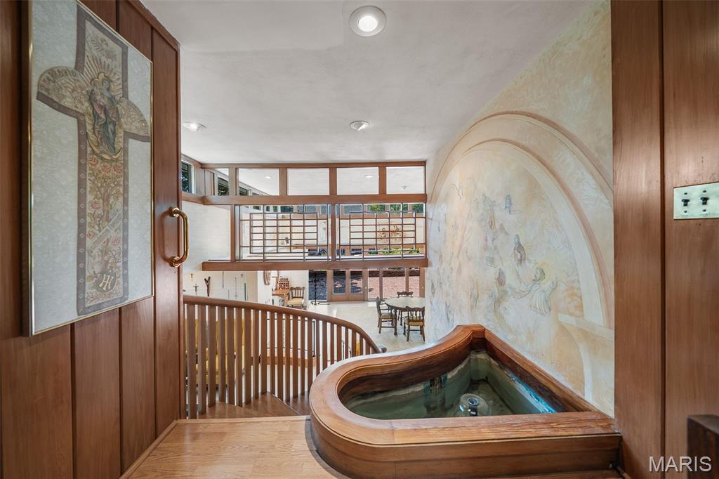 Sunset Crest Lt 8 & Edward Weidlich Estate - Residential