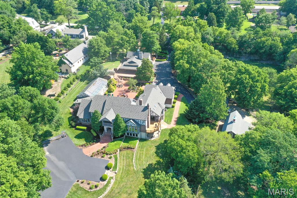 Sunset Crest Lt 8 & Edward Weidlich Estate - Residential