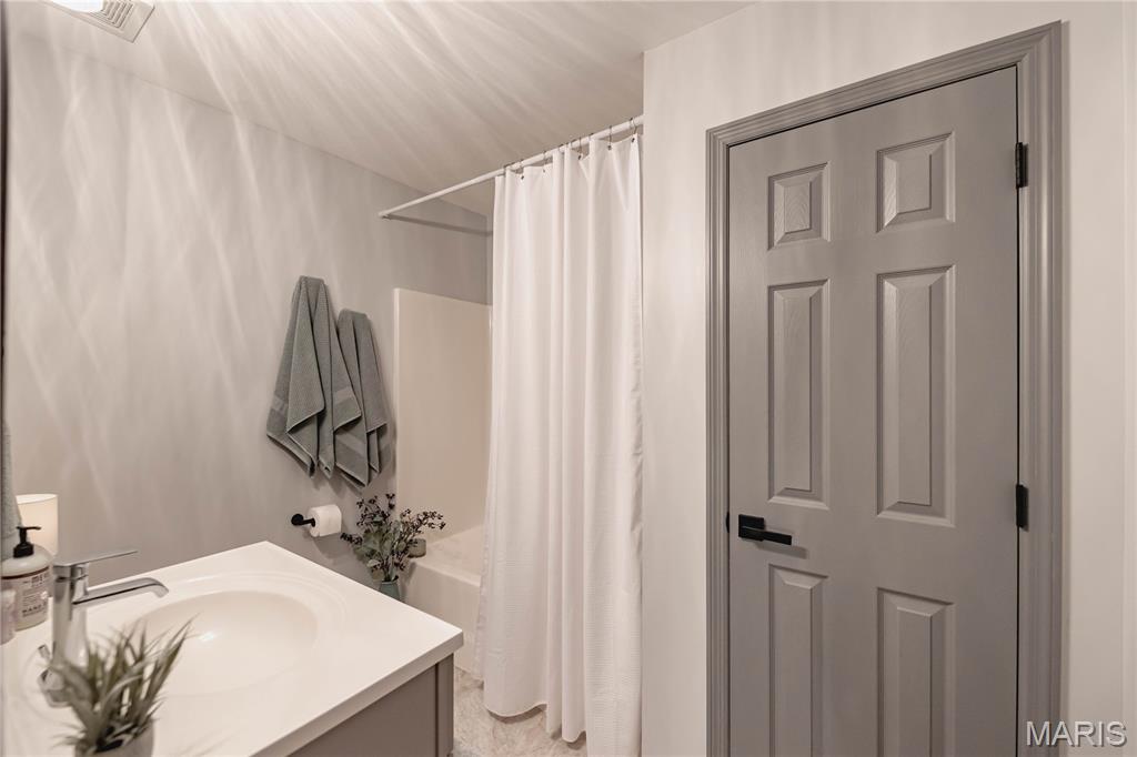 Villas At Shepherds Hill - Residential