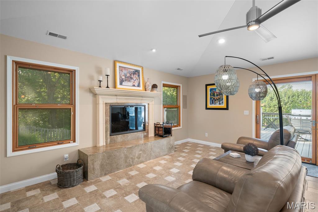 Meadows At Quail Creek Two The - Residential