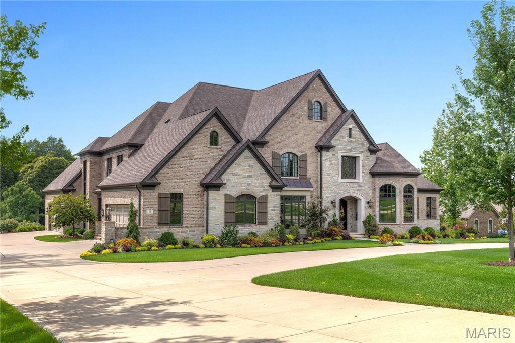 Town & Country Manor - Residential