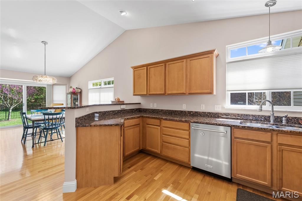 Columbia Lakes Iv - Residential