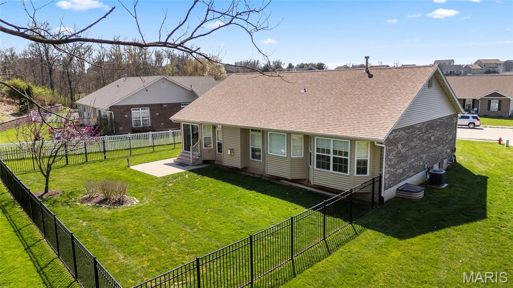 Columbia Lakes Iv - Residential