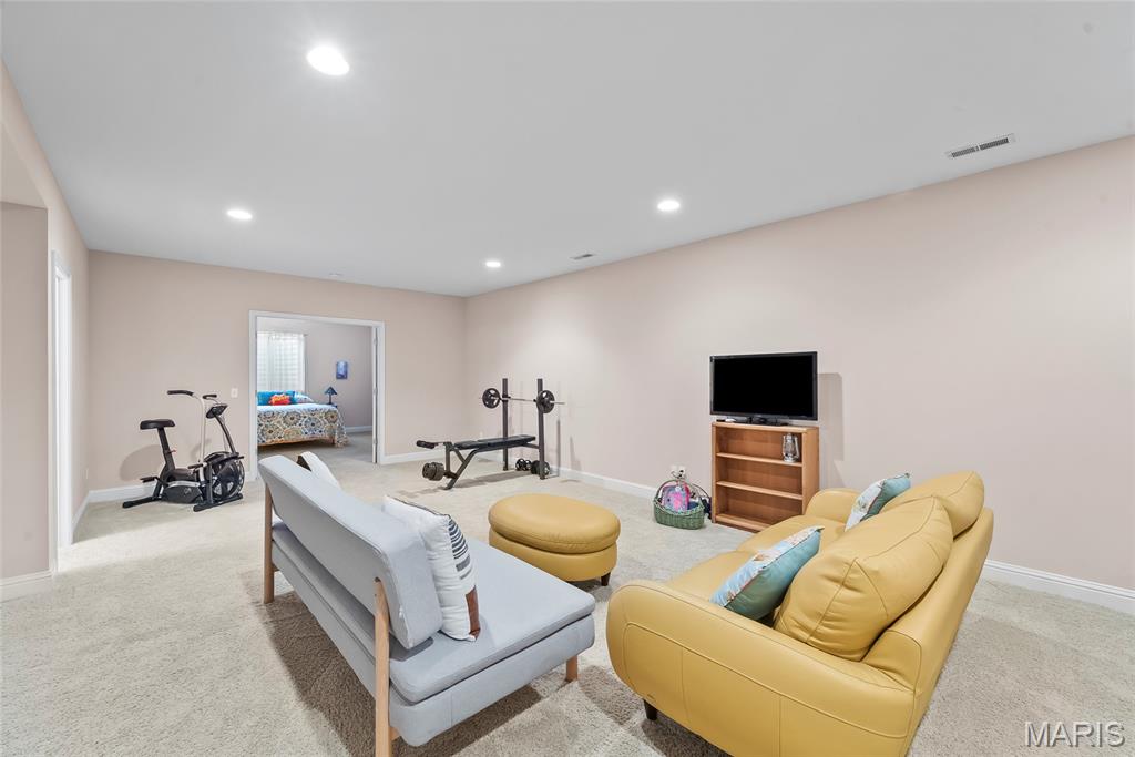 Columbia Lakes Iv - Residential