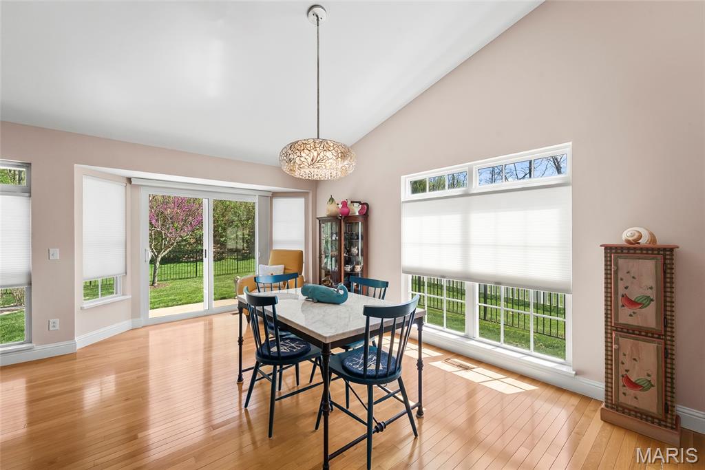 Columbia Lakes Iv - Residential