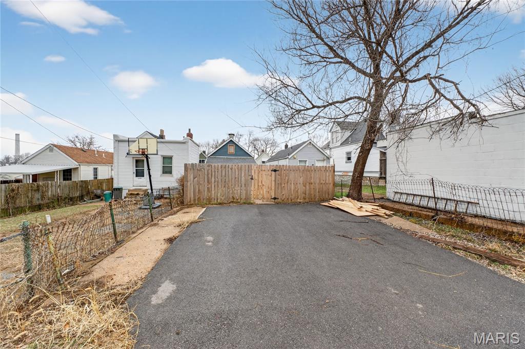 Dowling Heights Add - Residential Lease