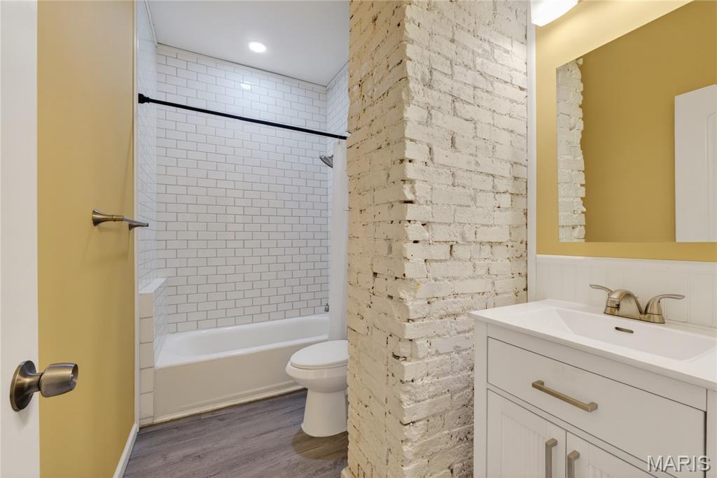 Dowling Heights Add - Residential Lease