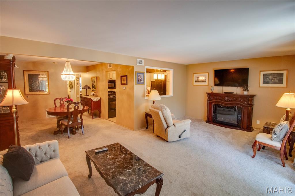 Arrow Wood Manor Condo - Residential