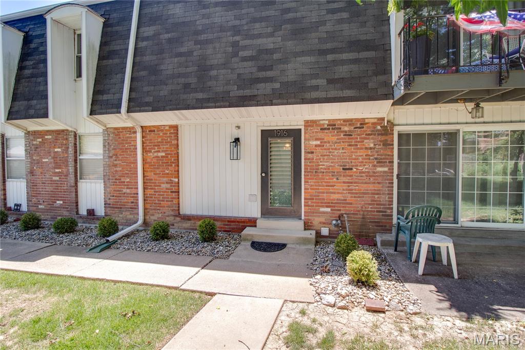 Arrow Wood Manor Condo - Residential