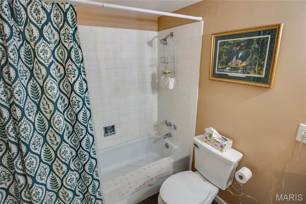 Arrow Wood Manor Condo - Residential