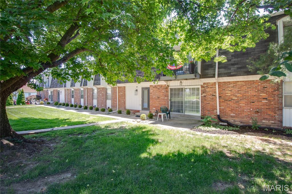 Arrow Wood Manor Condo - Residential