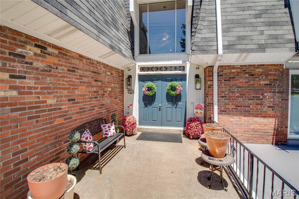 Arrow Wood Manor Condo - Residential