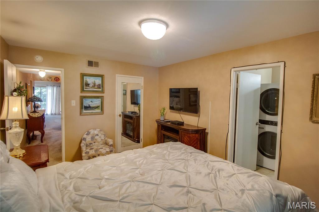 Arrow Wood Manor Condo - Residential