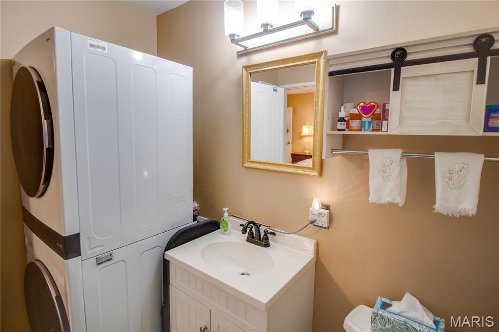 Arrow Wood Manor Condo - Residential