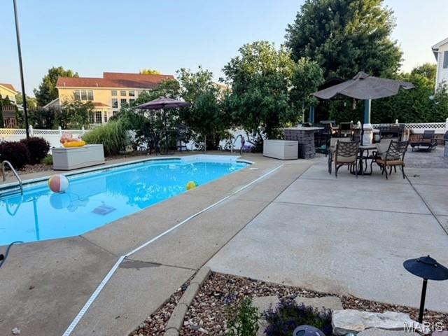 Spacious 2-story home in the heart of St. Peters offering over 4,000 square feet of living space. in-ground Saltwater Pool and an incredible backyard designed for entertaining! This home is full of potential and is ready for its next owner to make it their own.

The main level features a private office (or possible 5th bedroom), formal dining room, spacious great room with fireplace and a wall of windows (upgraded Anderson windows) overlooking the backyard pool & patio, an eat-in kitchen with 42" custom cabinetry, Quartz countertops, stainless steel appliances, planning desk, powder room, and convenient main floor laundry/mud room, Oversized 3-car garage

Upstairs, you'll find an oversized primary suite with a sitting area, walk-in closets, and a luxury bath featuring dual vanities, soaking tub, separate shower, and private water closet, subdivision lake view from primary suite, vaulted loft provides additional family living space, along with three generously sized bedrooms offering custom closet organization.

The finished lower level offers even more flexible living space with a large family/rec/media room, an oversized sleeping area with an expansive closet, wet bar with sink and the potential for an in-law or guest suite.

Step outside to your own private backyard retreat featuring an in-ground saltwater pool, outdoor stone bar, BBQ Gazebo area and plenty of space to entertain family and friends all summer long and into the fall.  Savannah subdivision has two lakes for fishing, gazebo for family picnics, sidewalks and trails to Rabbit Run Park

Additional upgrades include: Pool pump (2025) Dual HVAC systems (2022), Anderson windows (2013), Roof (2012) Landscape lighting, underground pet fence, 

**Property is being sold AS IS, priced to sell! Seller is looking for a quick, clean closing.** With an outstanding floor plan, and exceptional outdoor amenities, this home presents a fantastic opportunity for buyers looking to add their own personal touches.

Schedule your private showing today!