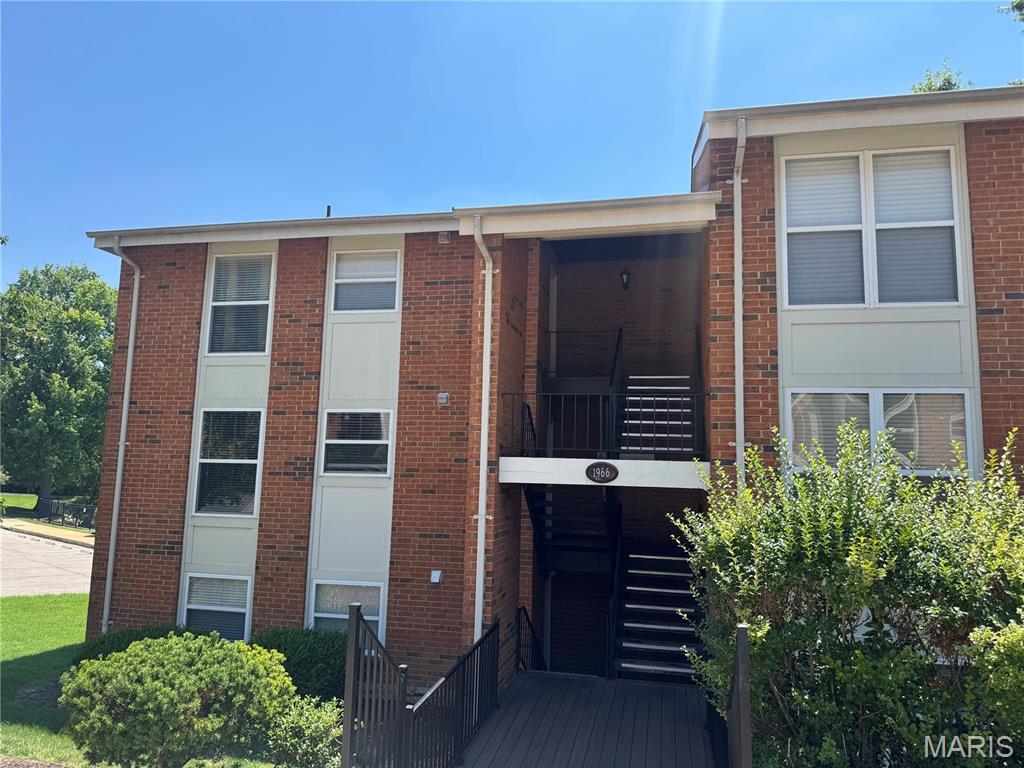 Greenbriar Condo - Residential
