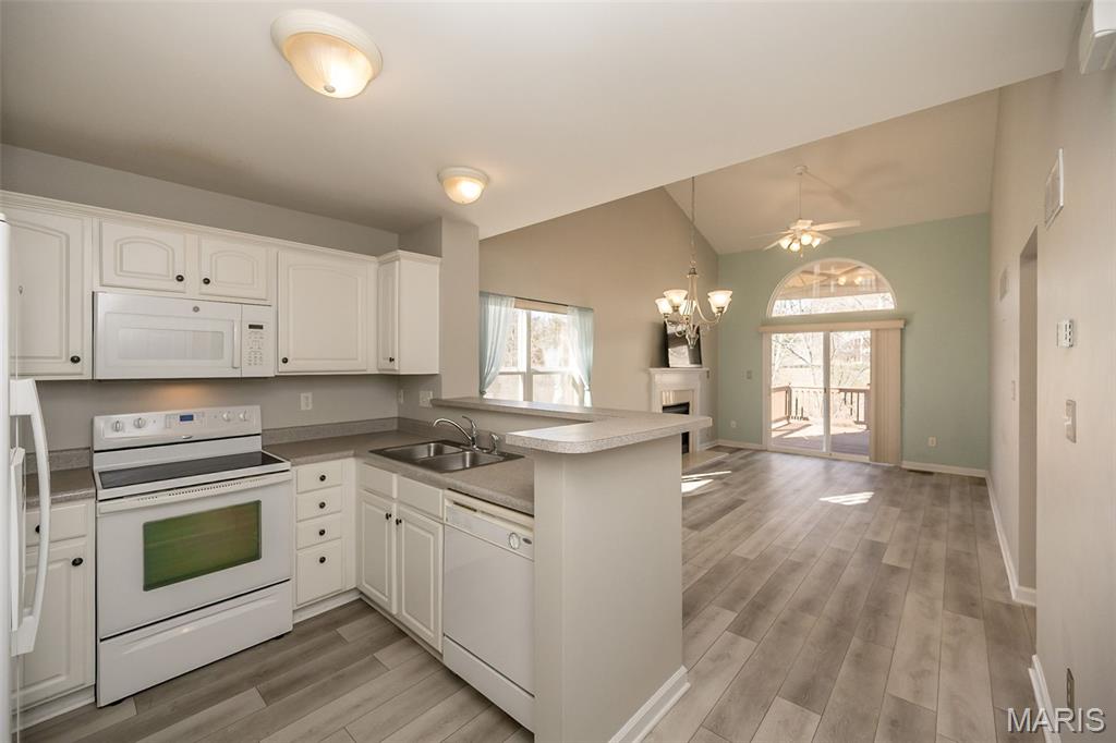 Villas At Eagles View - Residential