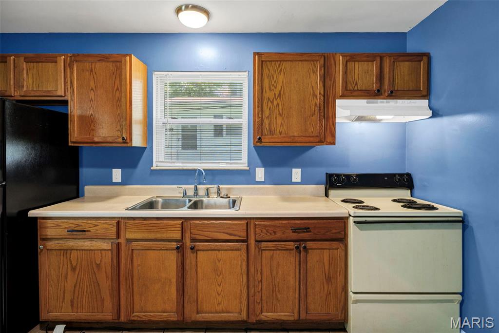 mcelheneys add - Residential Income