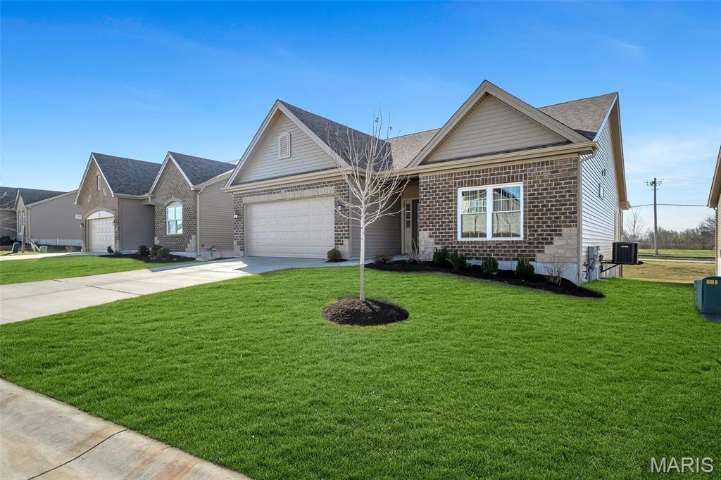 Villas At Dardenne Place - Residential