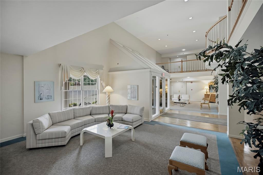 Villas At Golfview - Residential