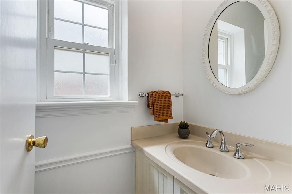 Colonial Park Lts 14 Thru 18 Resub - Residential