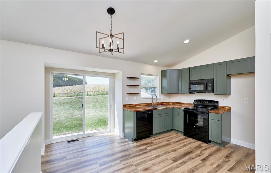 Eagles Bluff - Residential