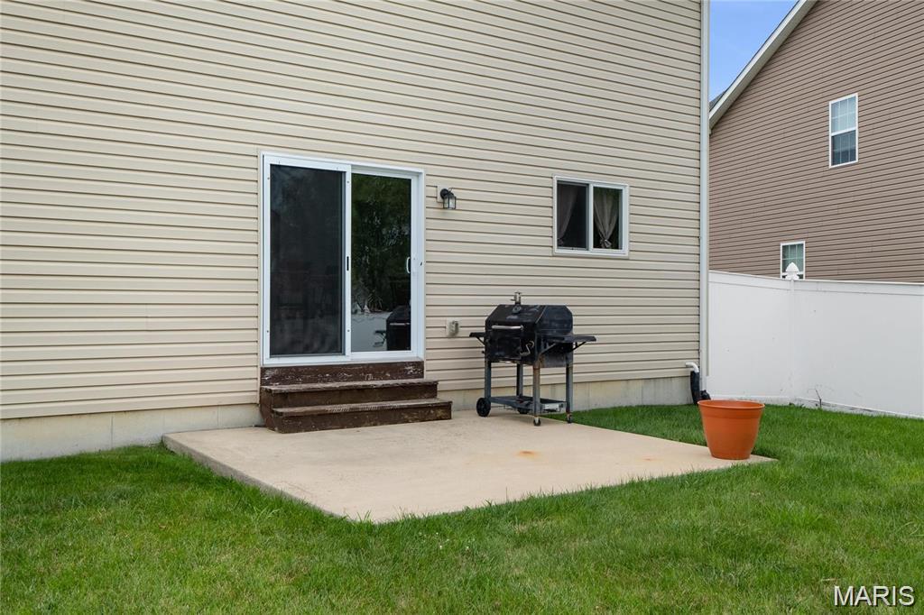 TOWNSEND SQUARE - Residential Lease