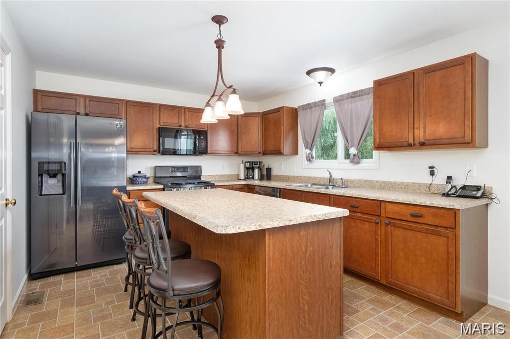 TOWNSEND SQUARE - Residential Lease