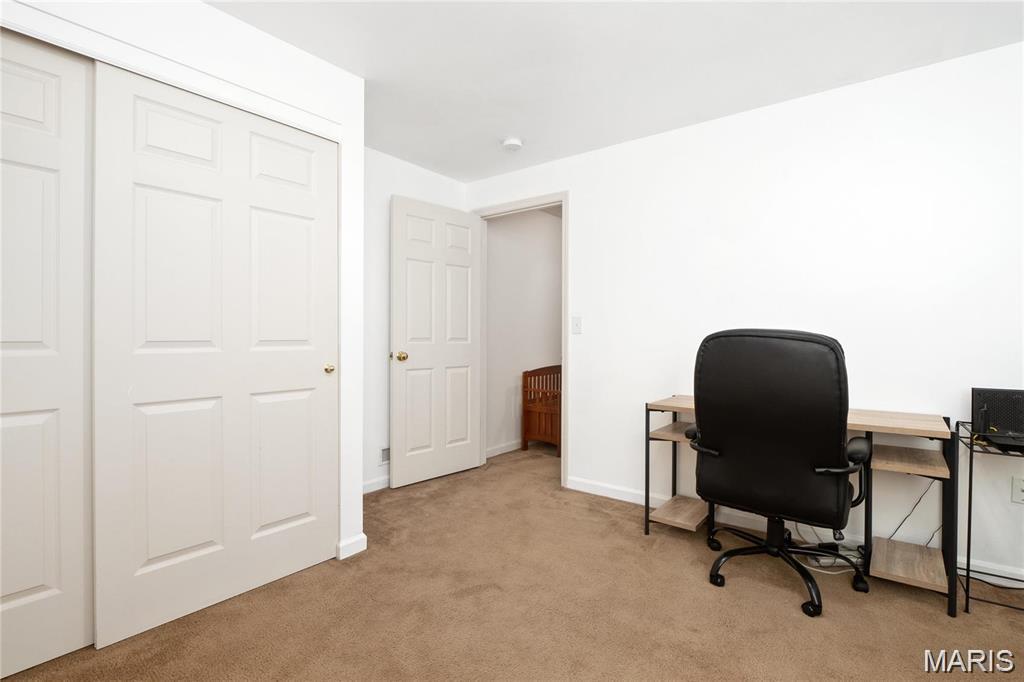 TOWNSEND SQUARE - Residential Lease
