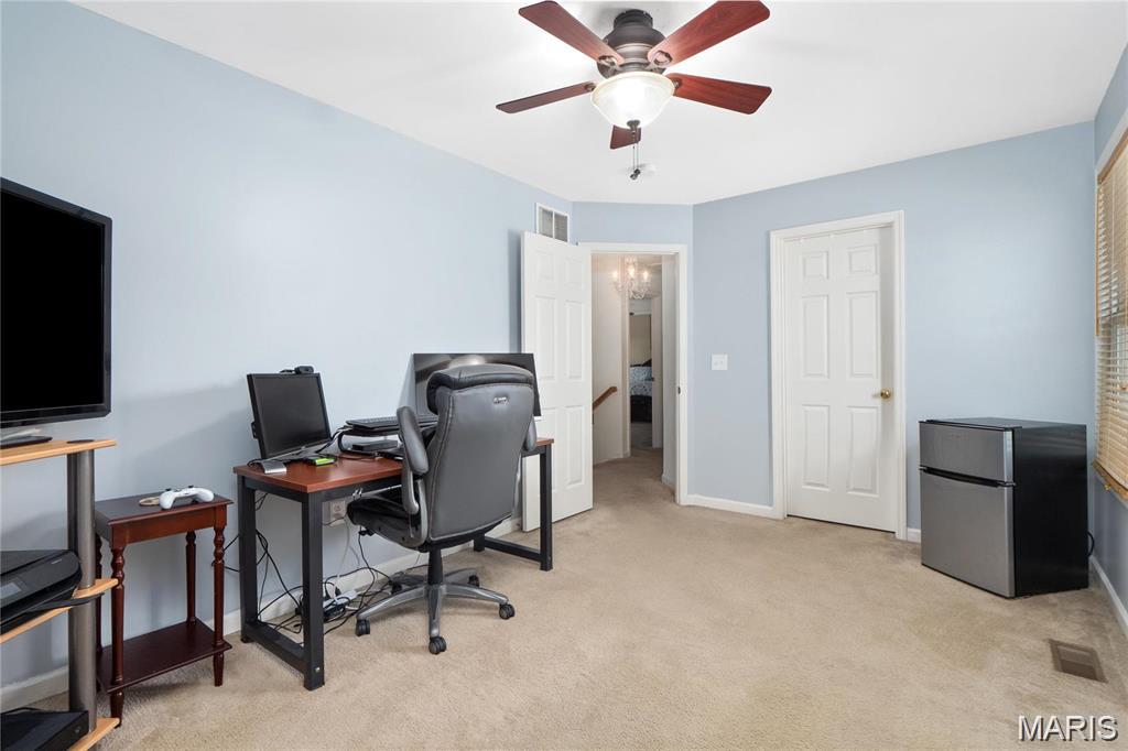 TOWNSEND SQUARE - Residential Lease
