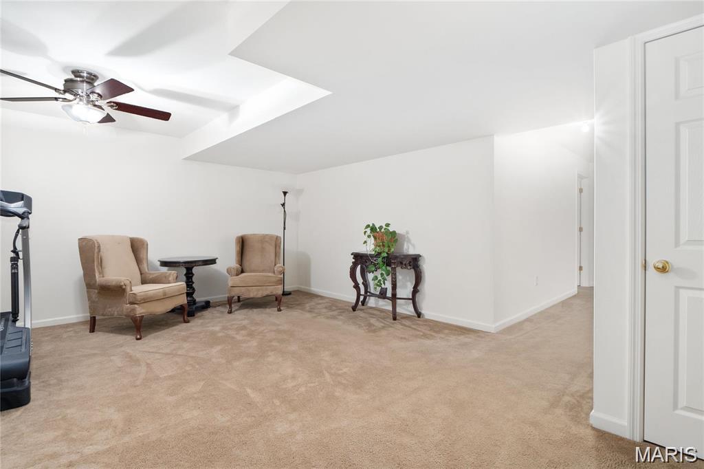 TOWNSEND SQUARE - Residential Lease