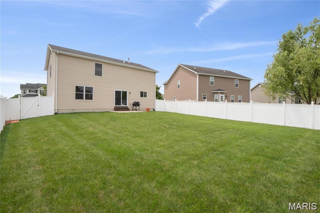 TOWNSEND SQUARE - Residential Lease