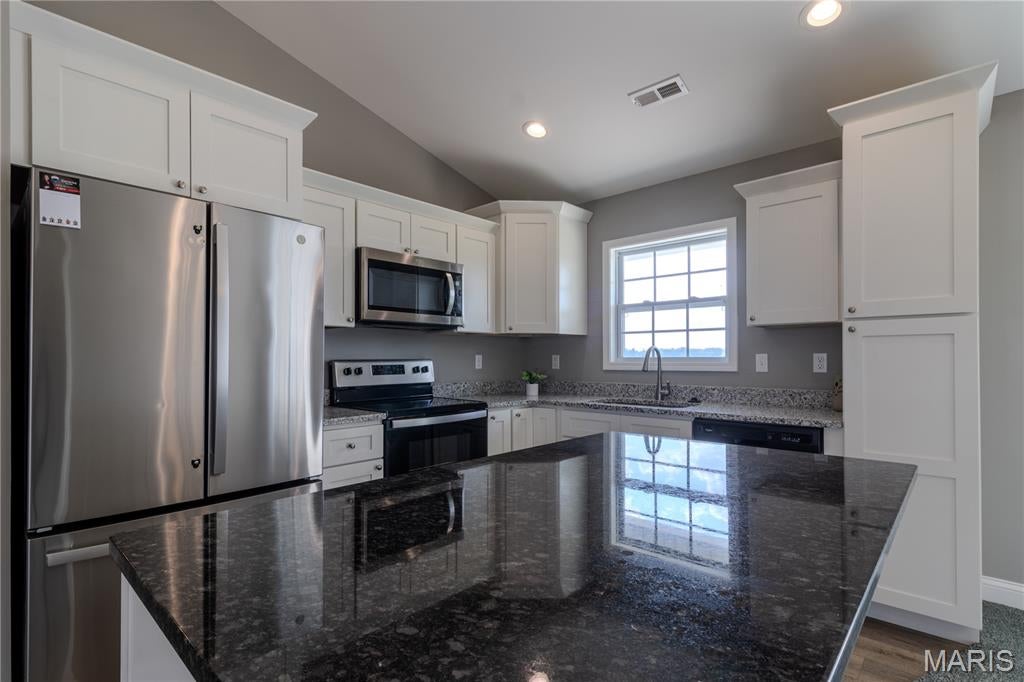 Saddleridge South First Add - Residential