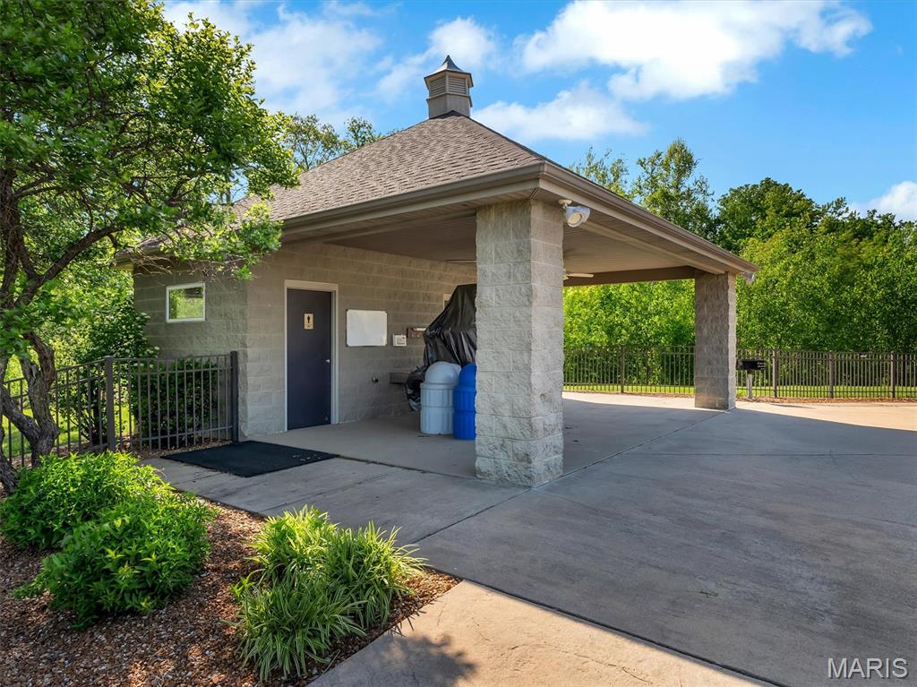 Eastland Oaks - Residential
